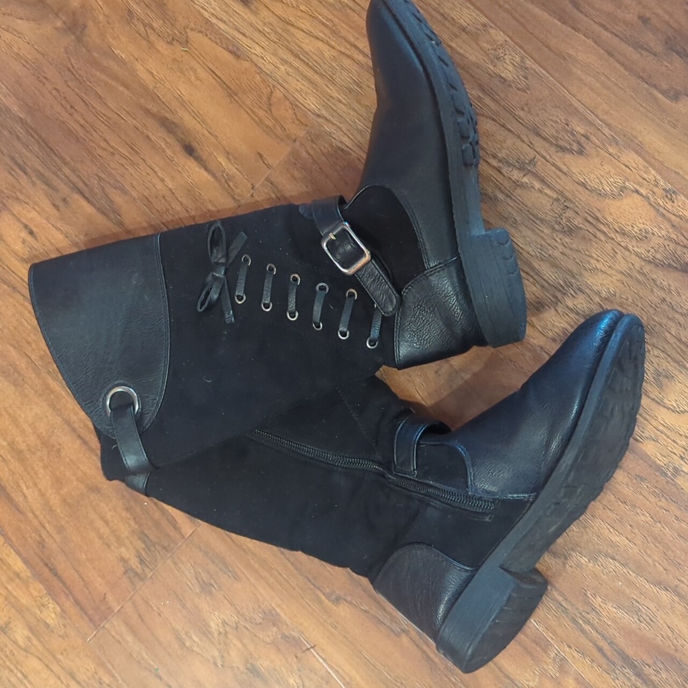 Cute Black Boots